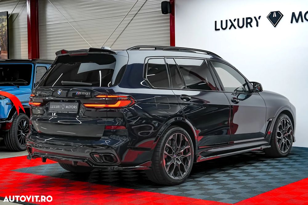 BMW X7 M60i xDrive AT MHEV - 11