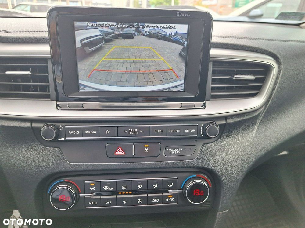 Kia Ceed 1.4 T-GDI M - 19