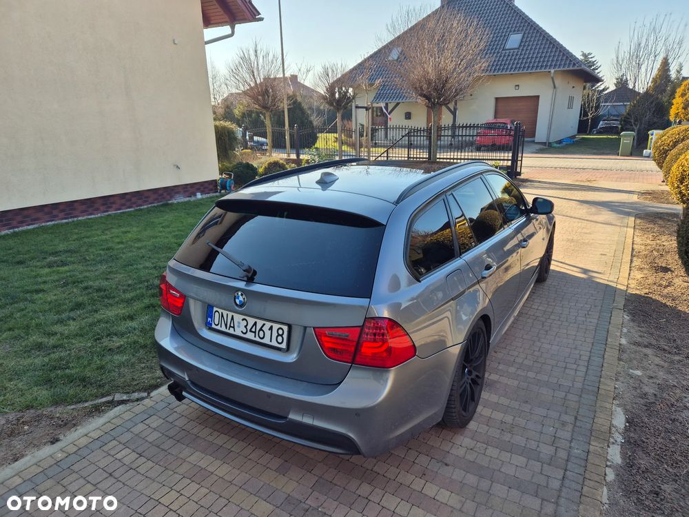 BMW Seria 3 325d - 10