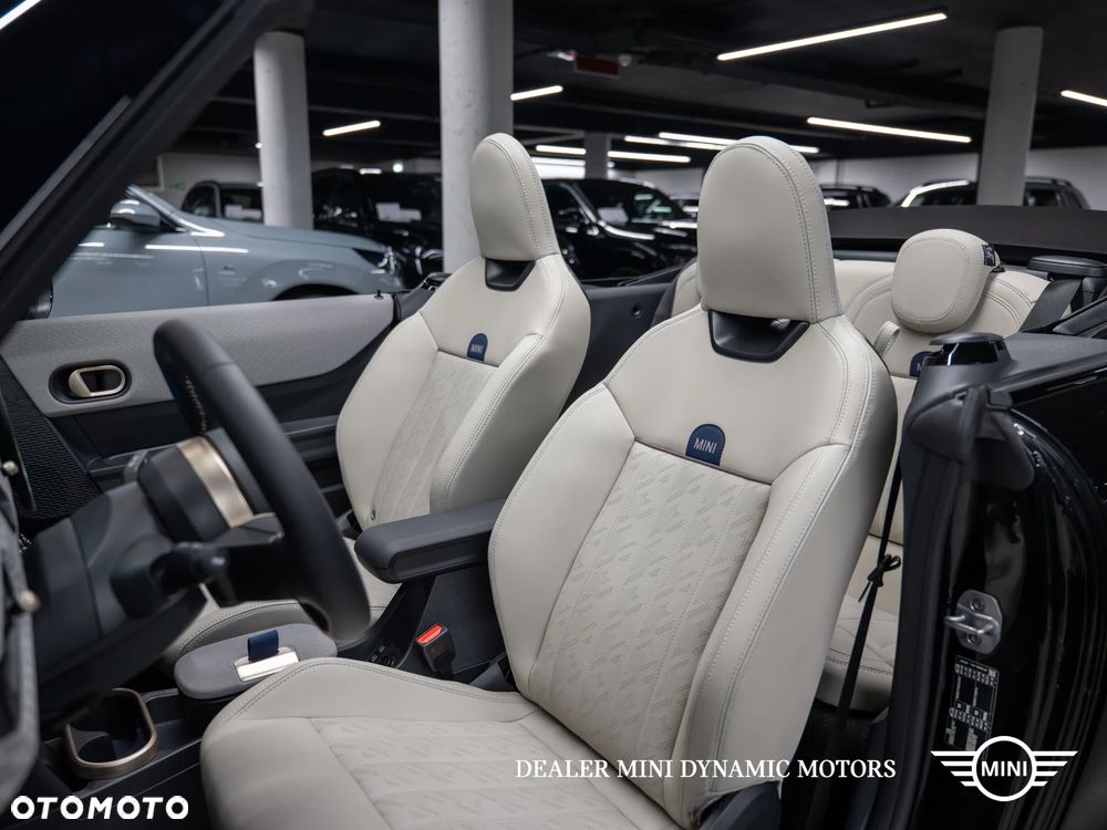 MINI Cooper S Favoured Trim - 12