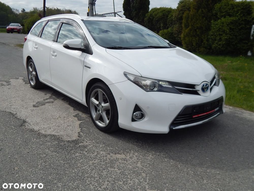 Toyota Auris 1.8 HSD Luna - 4