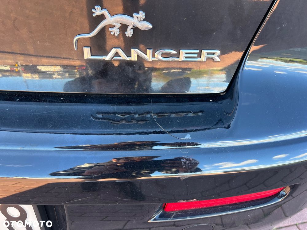 Mitsubishi Lancer - 9