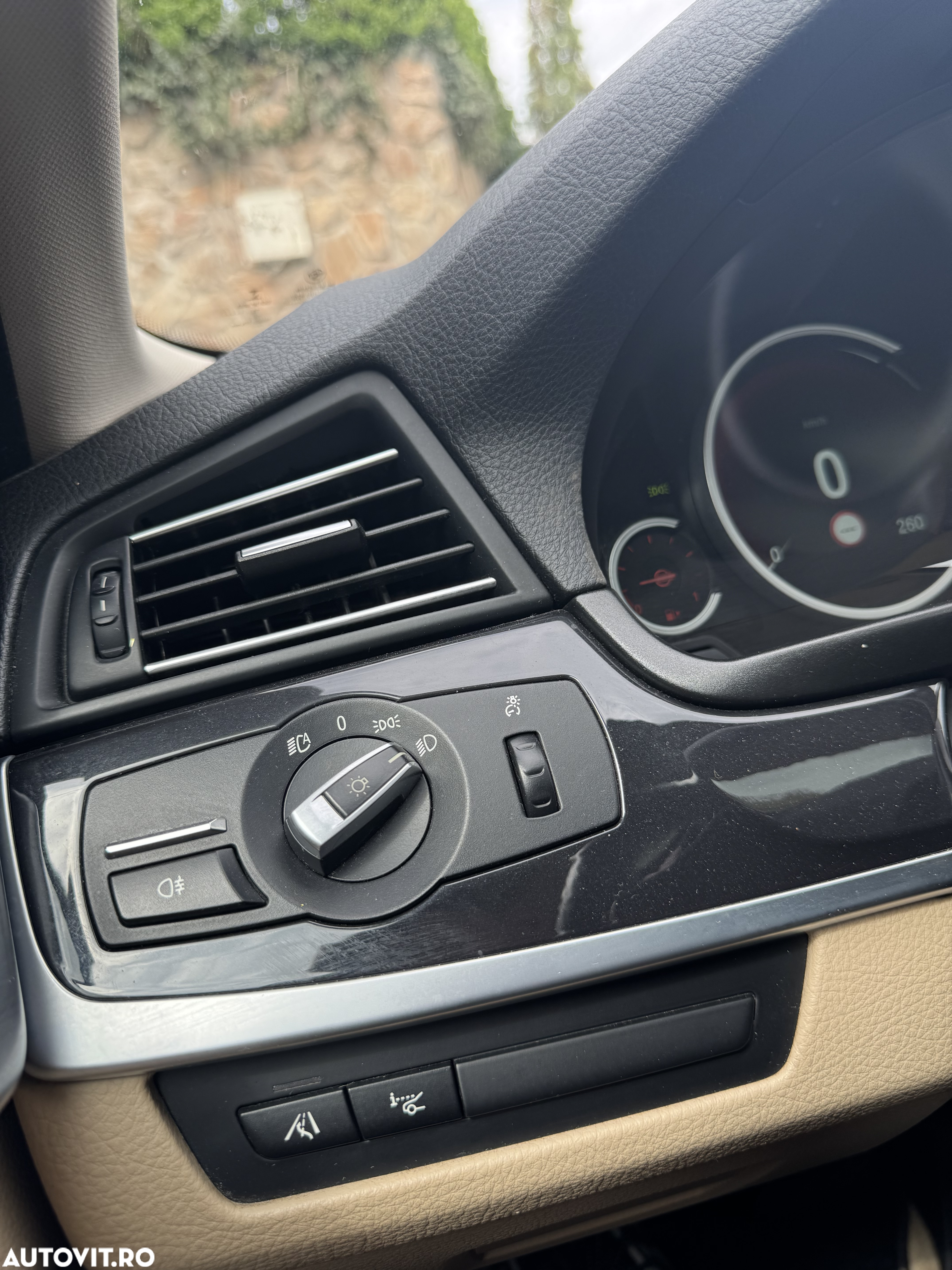 BMW Seria 5 520d Aut. Luxury Line - 8
