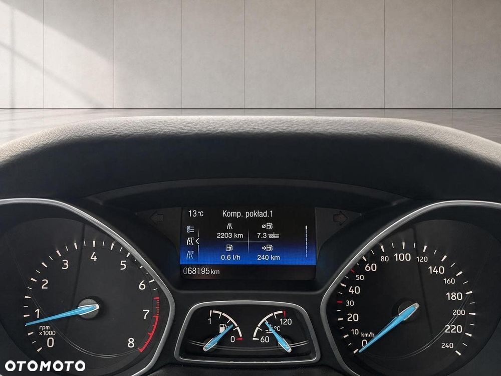 Ford Focus 1.0 EcoBoost Titanium - 21