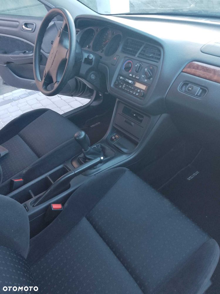 Honda Accord - 2