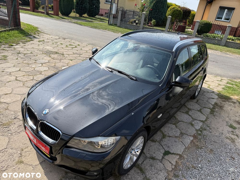 BMW Seria 3 320i Touring Edition Exclusive - 14