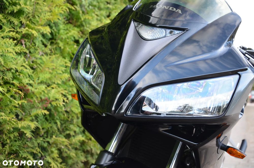 Honda CBR - 14