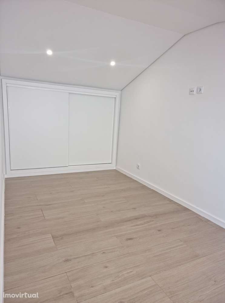 Casa T2 C/ Terraço - Grande imagem: 3/7