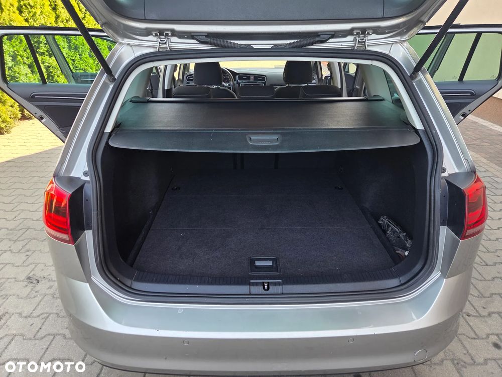 Volkswagen Golf - 13