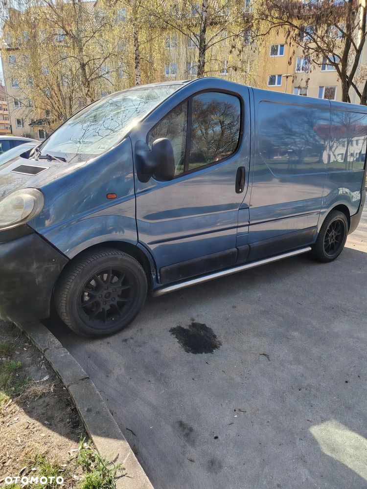 Opel Vivaro - 1