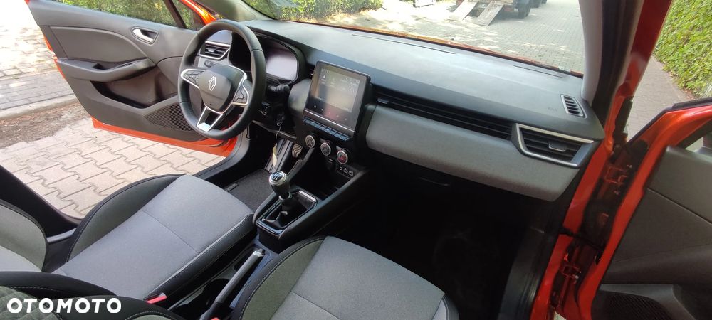 Renault Clio - 5
