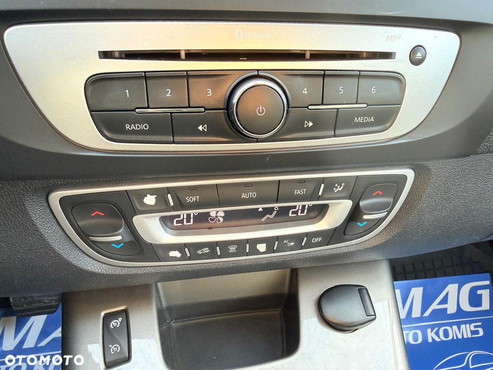 Renault Scenic dCi 110 Xmod Paris - 24