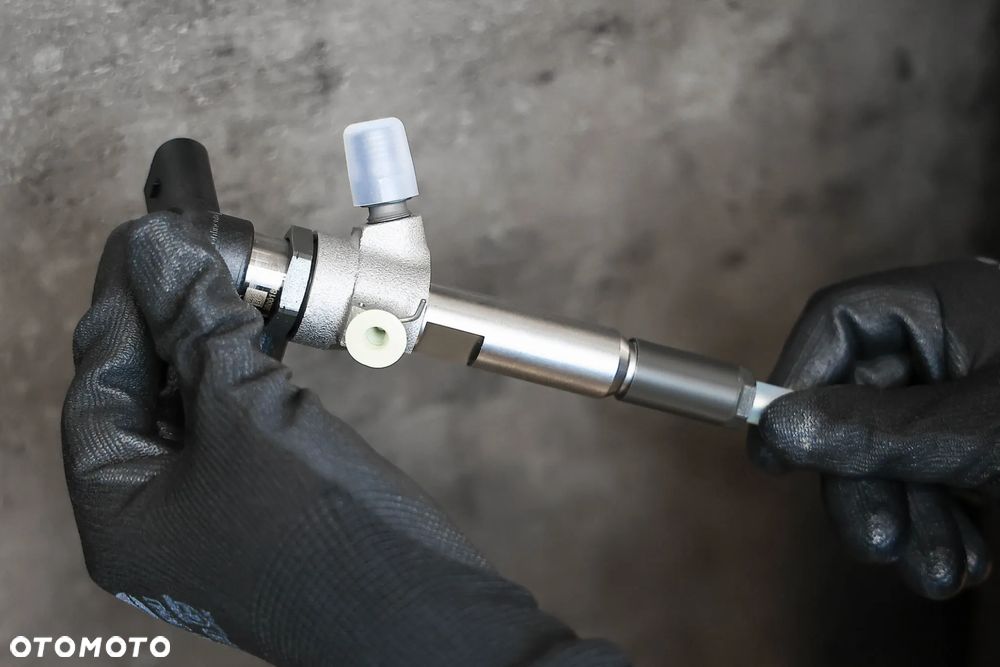 Wtryskiwacze regenerowane 9636819380 Siemens. Continental VOD A2C00012054 - 8