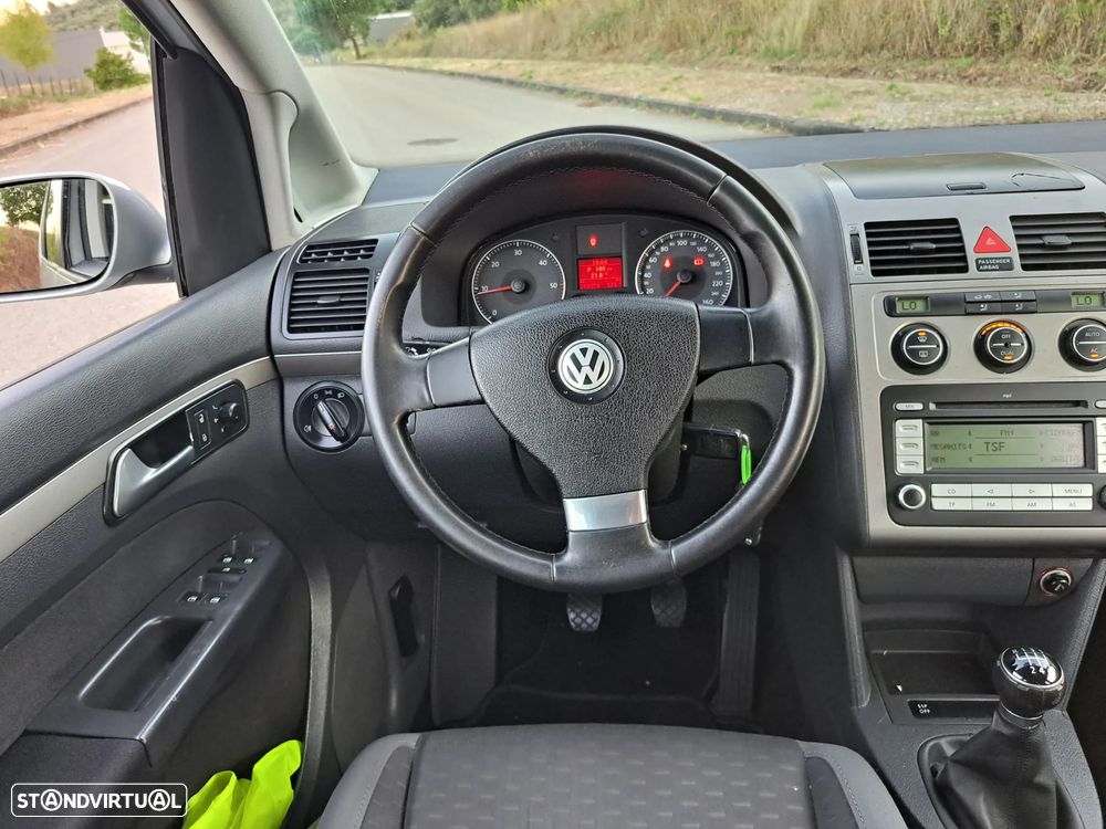 VW Touran 1.9 TDi Conceptl BlueM. 7L - 16