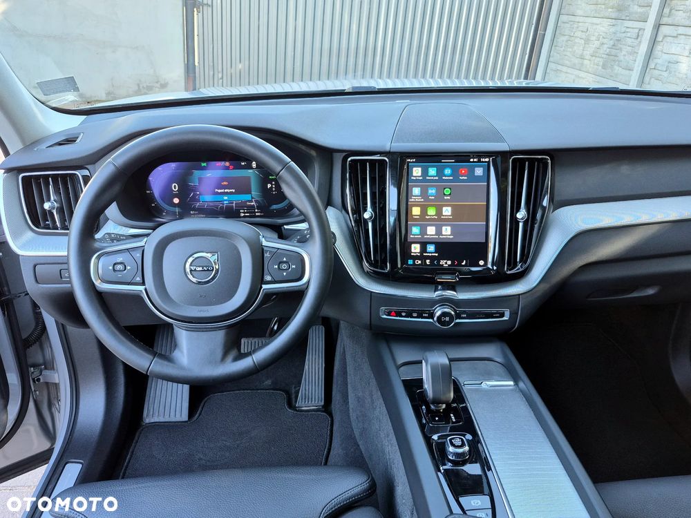 Volvo XC 60 T6 AWD Plug-In Hybrid Inscription - 18