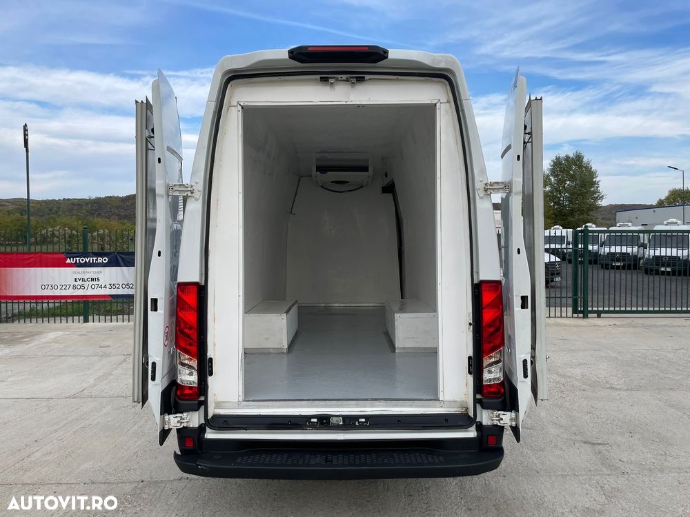 Iveco Daily FRIGORIFIC CONGELARE AXA DUBLA SPATE - 30