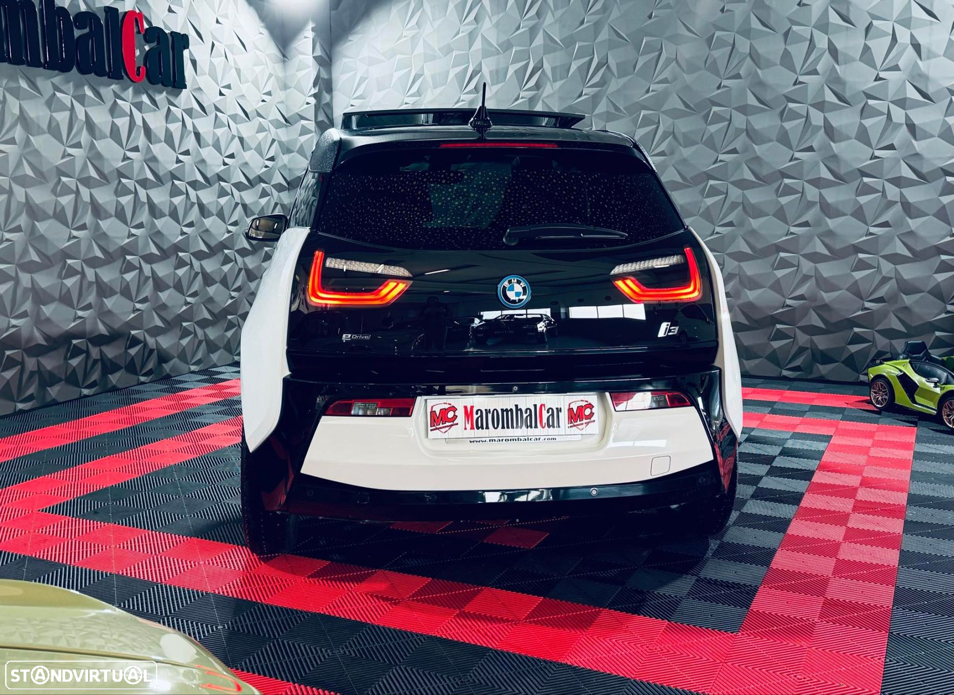 BMW i3 (60 Ah) - 16