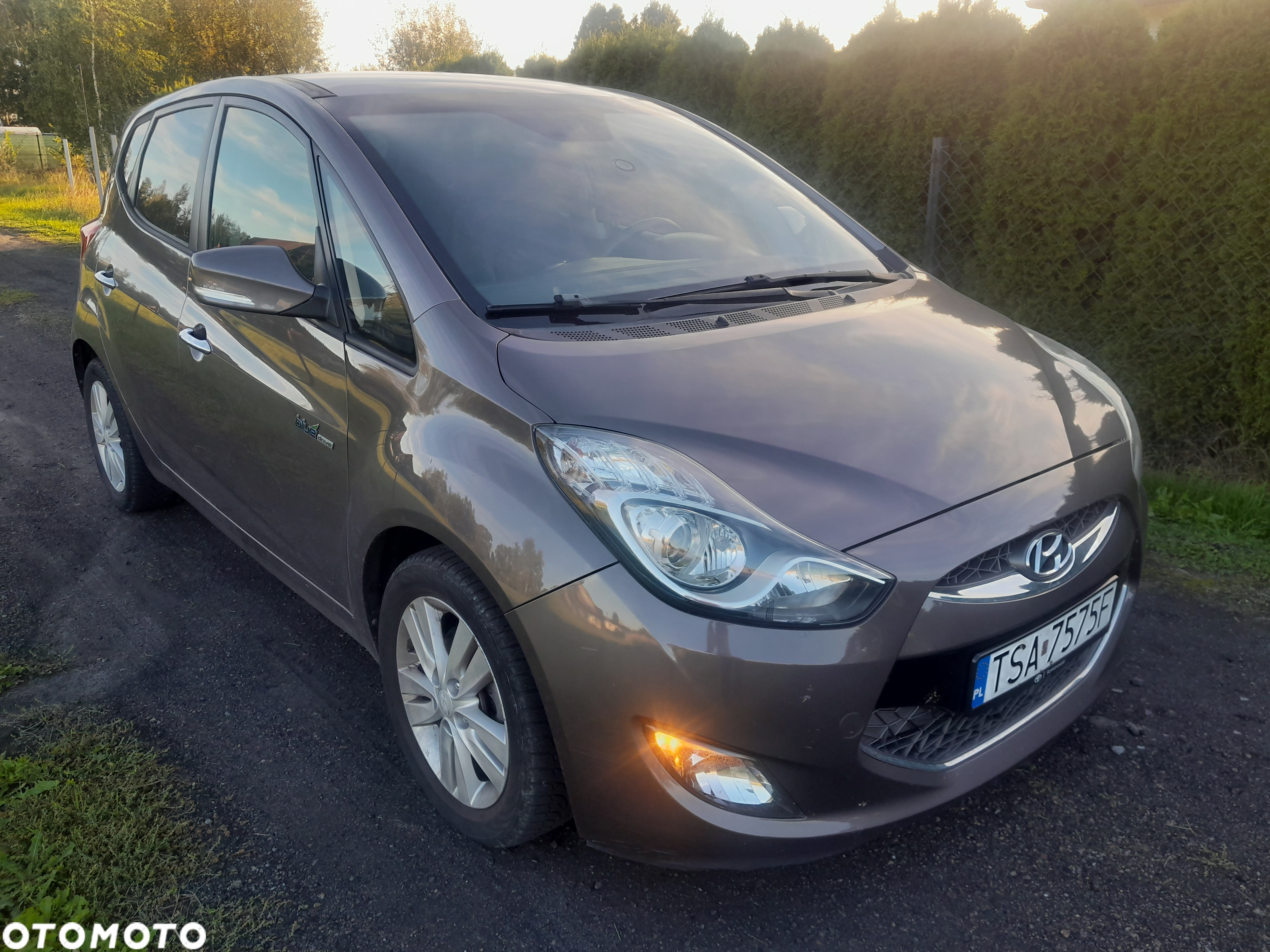 Hyundai ix20 1.4 CRDi Premium blue - 3