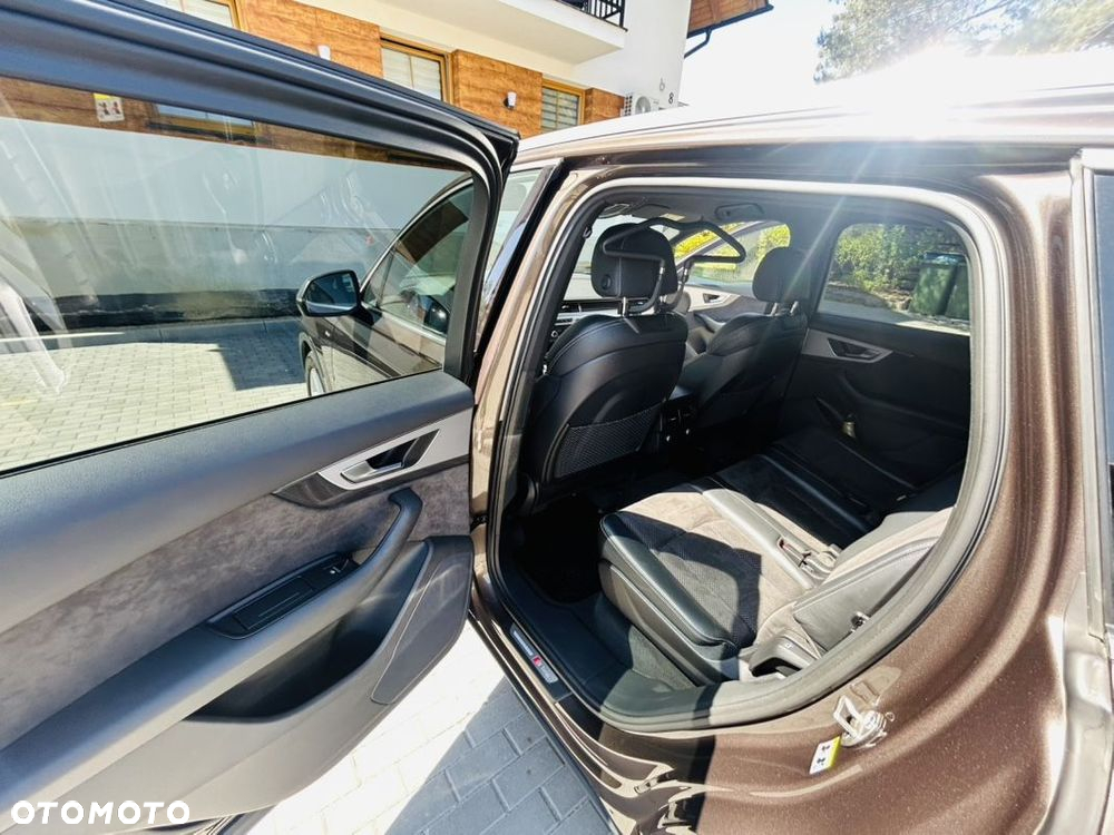 Audi Q7 3.0 TDI ultra Quattro Tiptronic - 11