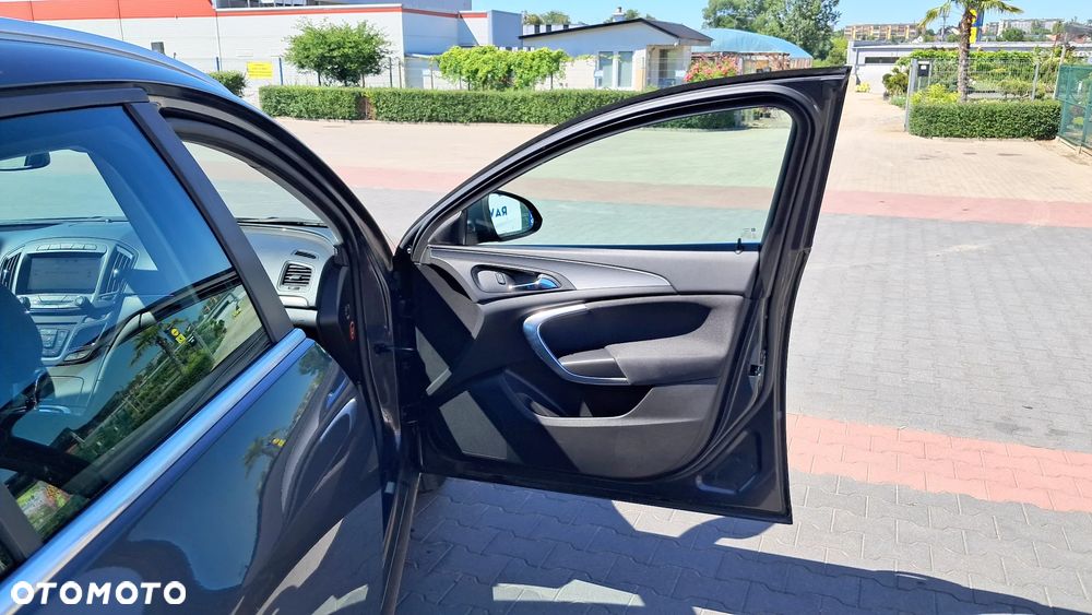 Opel Insignia 1.6 ECOTEC DI Turbo Sports Tourer Business Edition - 9