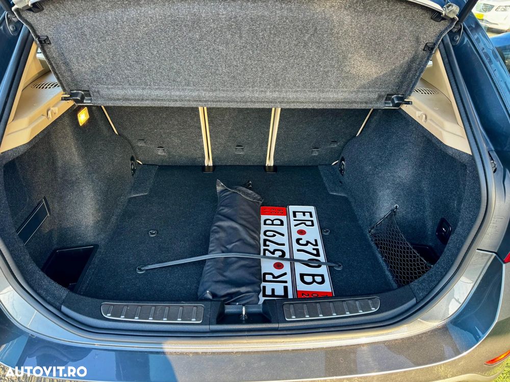 BMW X1 xDrive20d Aut. Sport Line - 32