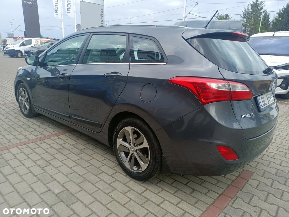 Hyundai i30 1.6 CRDi Comfort - 4