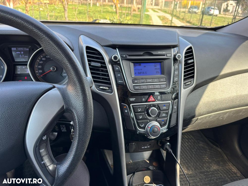 HYUNDAI i30 2013 — imagine 6