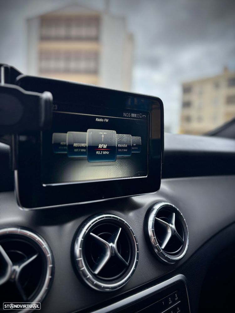 Mercedes-Benz CLA 180 - 10