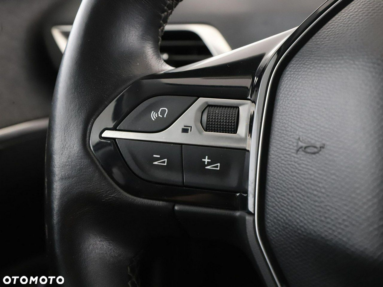 Peugeot 3008 1.2 PureTech Allure - 33