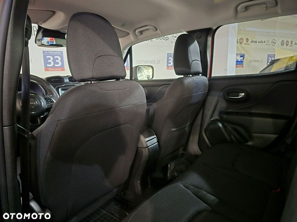 Jeep Renegade - 16