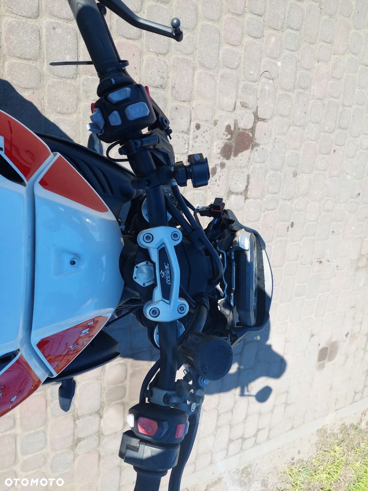 Triumph Speed Triple - 9