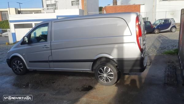 Para Peças Mercedes-Benz Vito / Mixto Caixa (W639) - 2