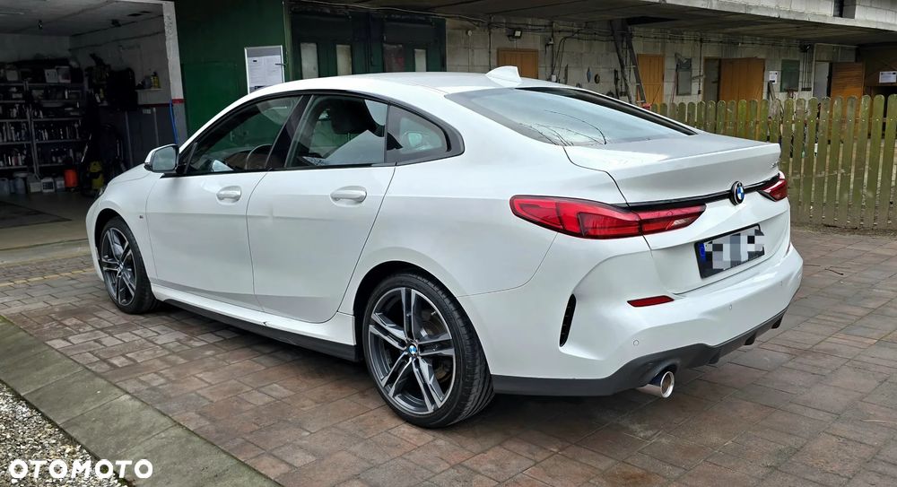 BMW Seria 2 218i - 8