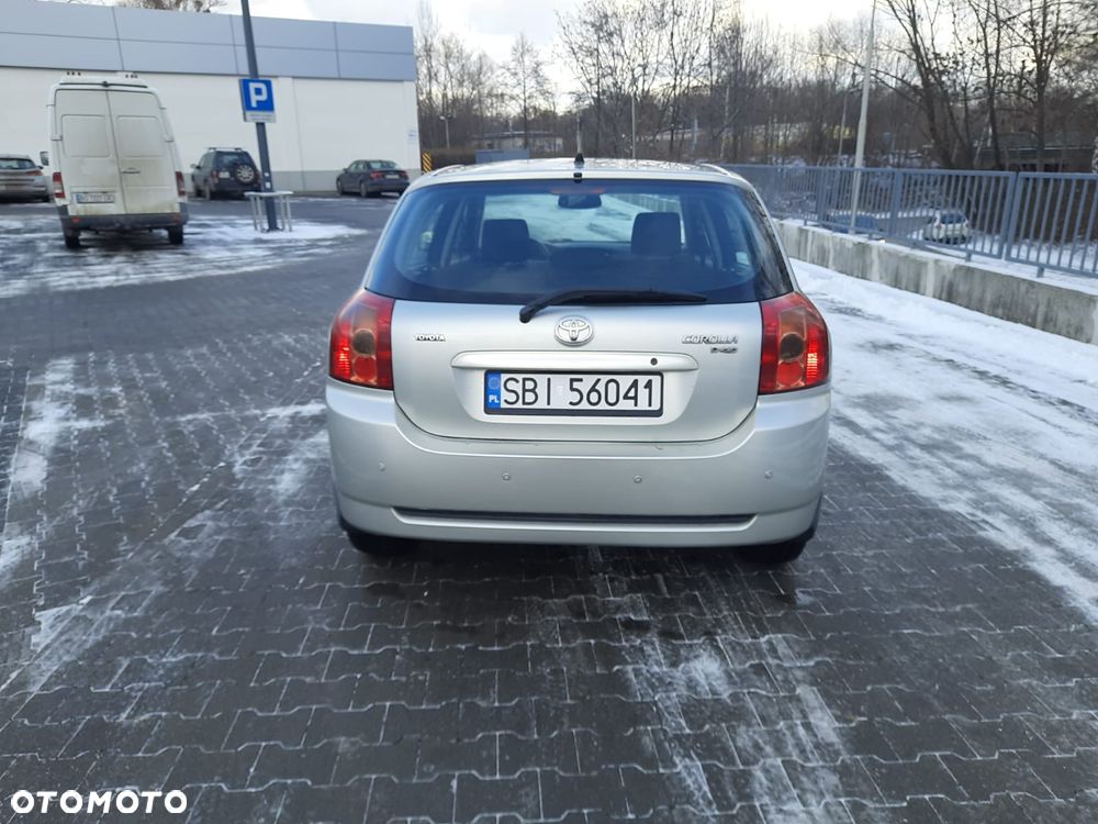 Toyota Corolla 2.0 D-4D Sol - 4