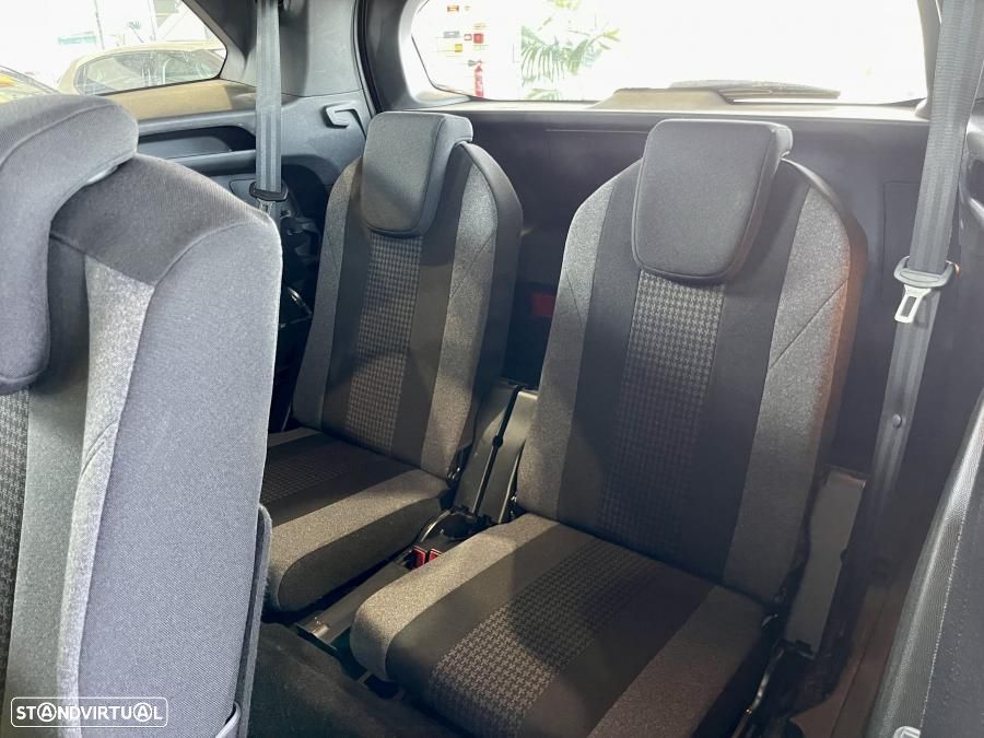 Peugeot 5008 PureTech 130 EAT8 Stop & Start Active Business-Pack - 25