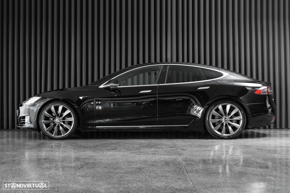 Tesla Model S 75D - 3