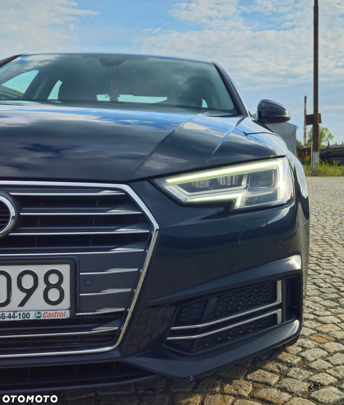Audi A4 2.0 TFSI ultra - 4