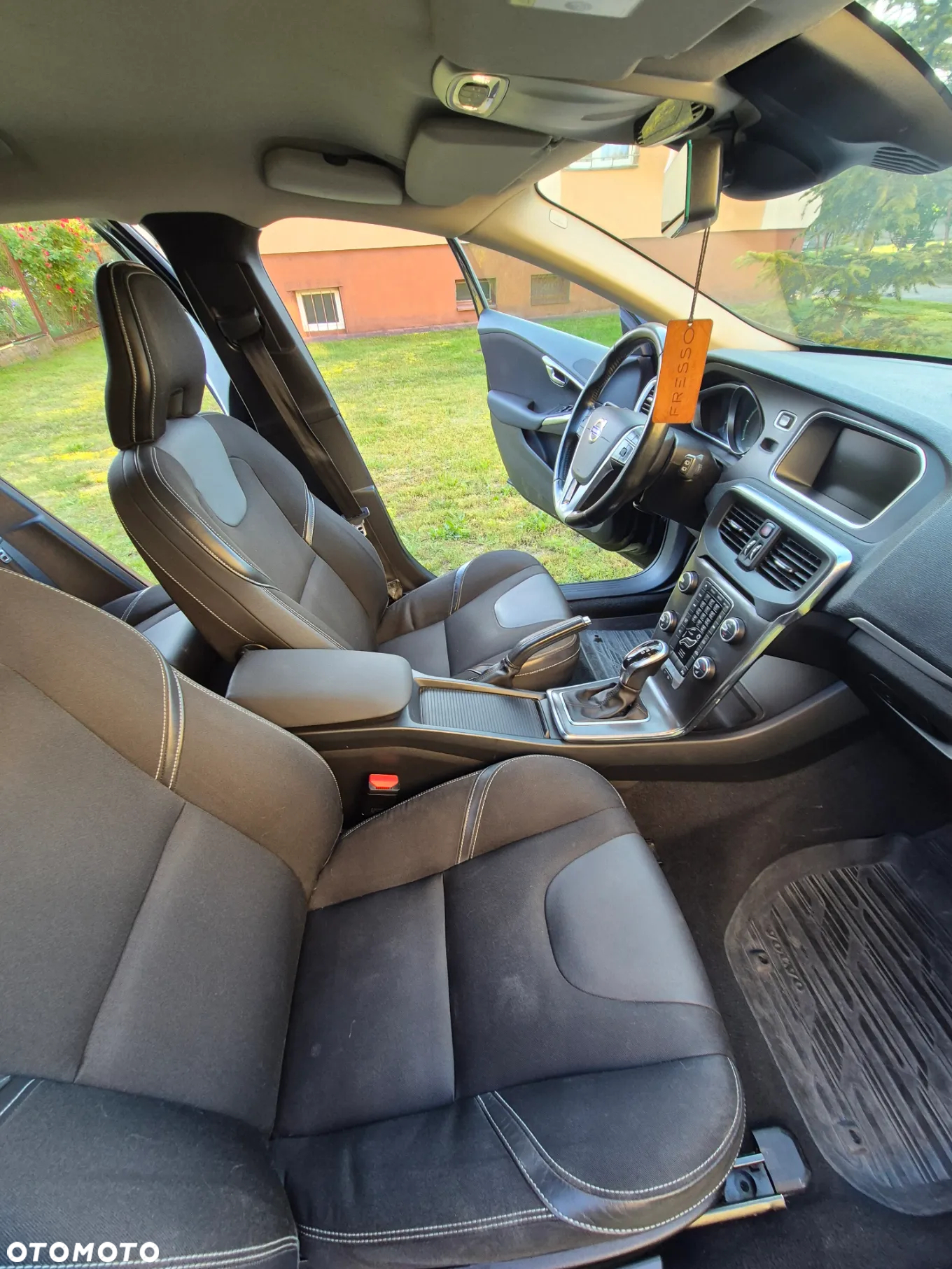 Volvo V40 D2 Momentum - 28