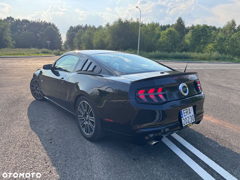 Ford Mustang 5.0 V8 GT Premium - 6