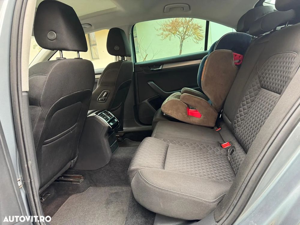 Skoda Superb 2.0 TDI DSG 4X4 Style - 4