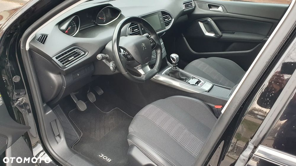 Peugeot 308 1.5 BlueHDi Allure Pack S&S - 10