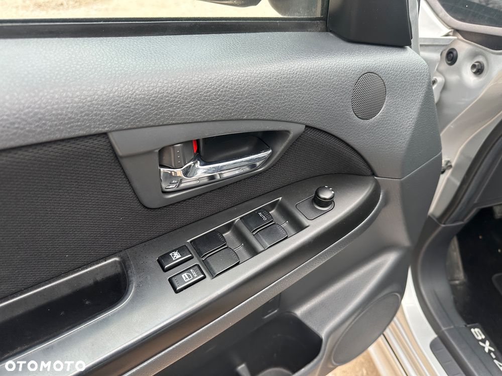 Suzuki SX4 - 16
