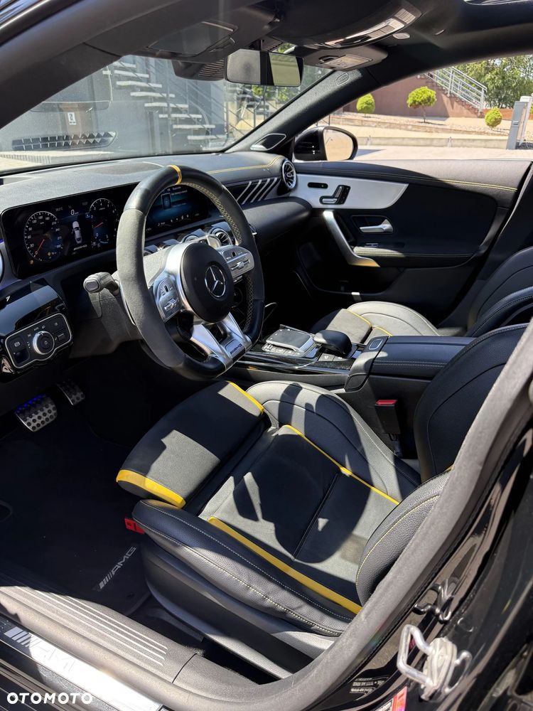 Mercedes-Benz CLA - 9