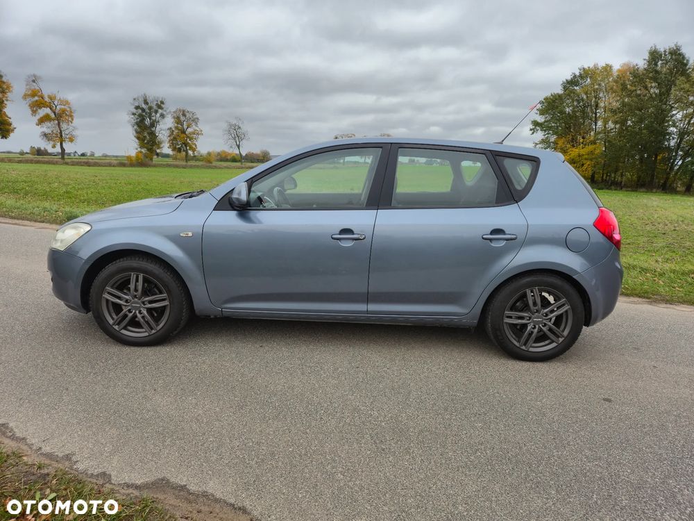 Kia Ceed Cee'd 1.6 Crdi Comfort - 16