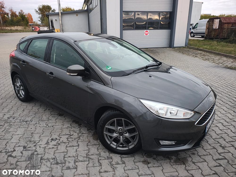 Ford Focus 2016 photo 2