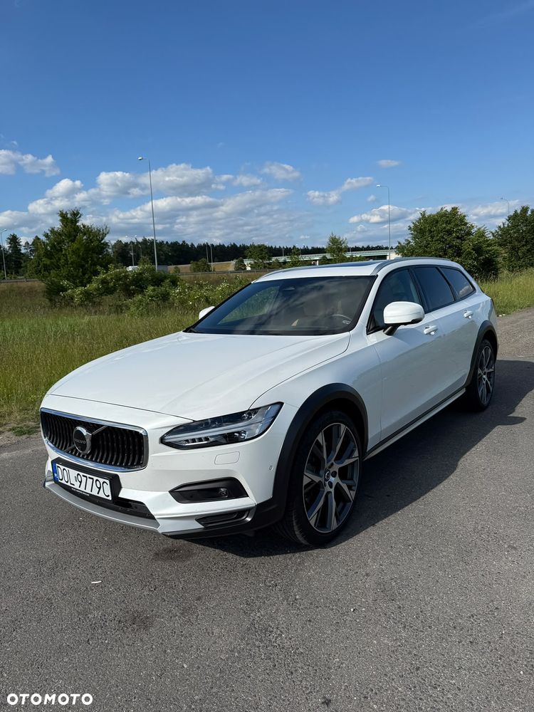 Volvo V90 Cross Country B5 D AWD Ultimate - 2