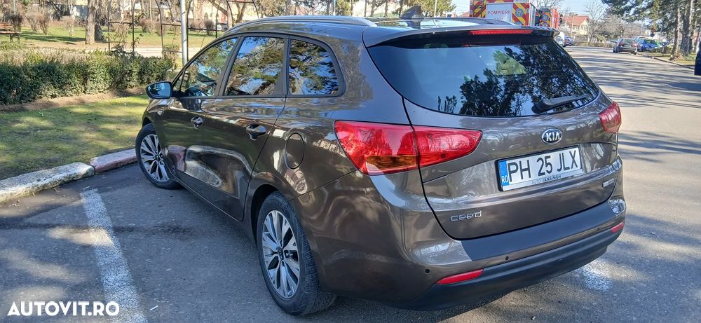 Kia Ceed - 4