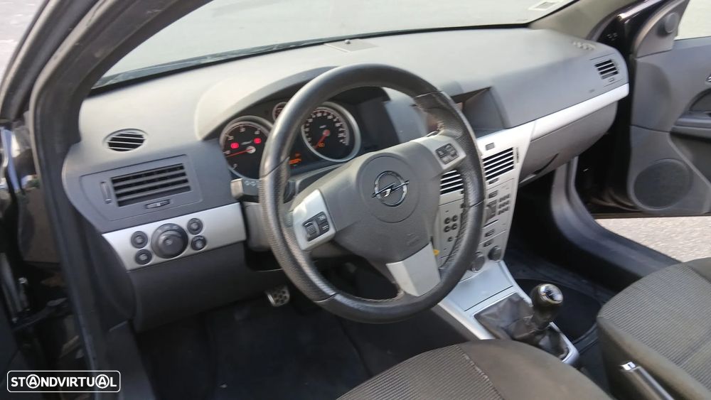 Opel Astra GTC 1.3 CDTI - 9