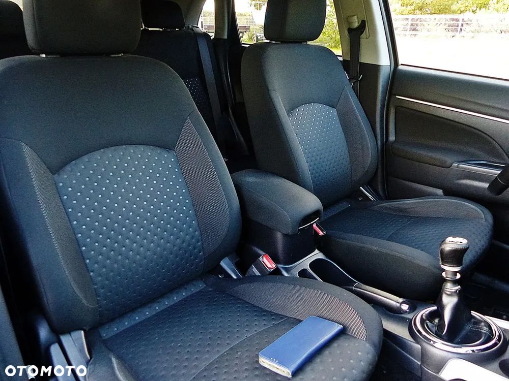 Mitsubishi ASX 1.8 DI-D 2WD Instyle - 26