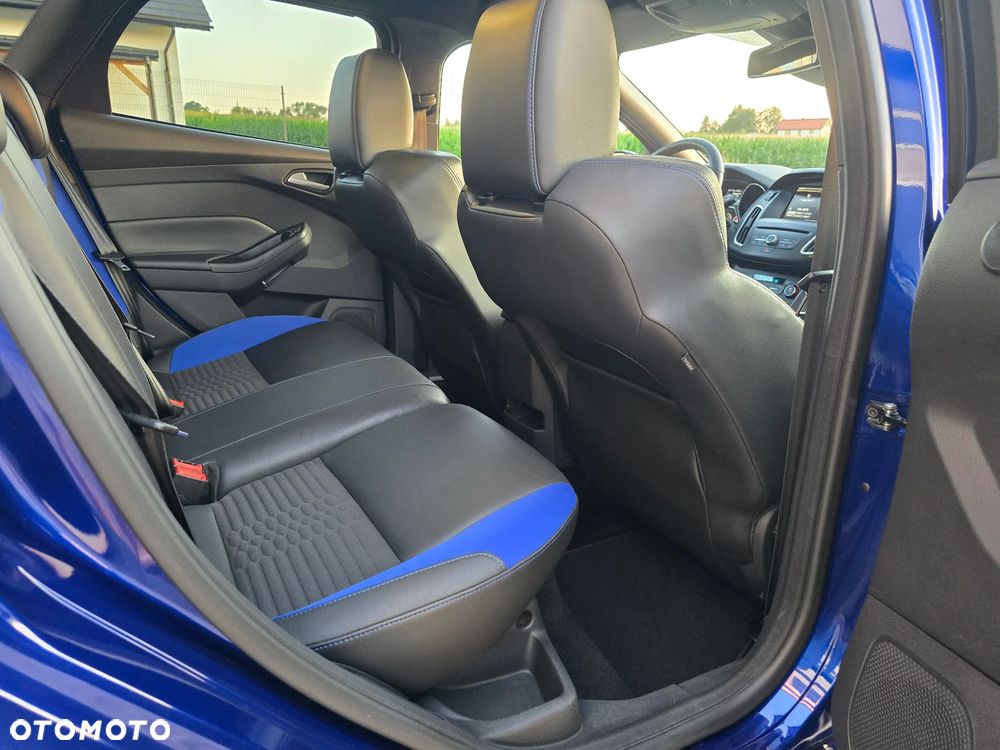 Ford Focus 2.0 EcoBoost ST mit Leder-Exclusiv-Paket - 28